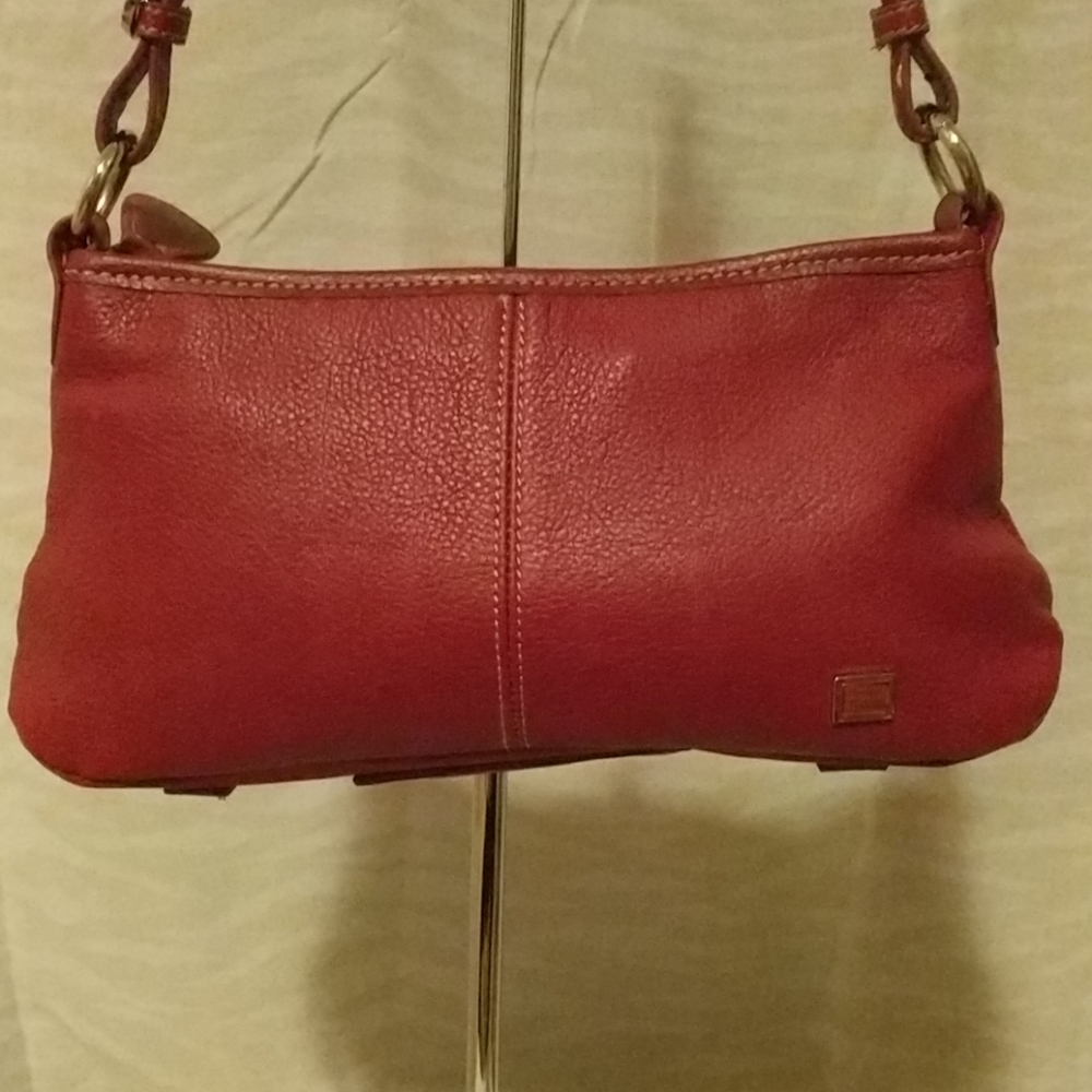 3/$20 👛 👜 The Sak purse